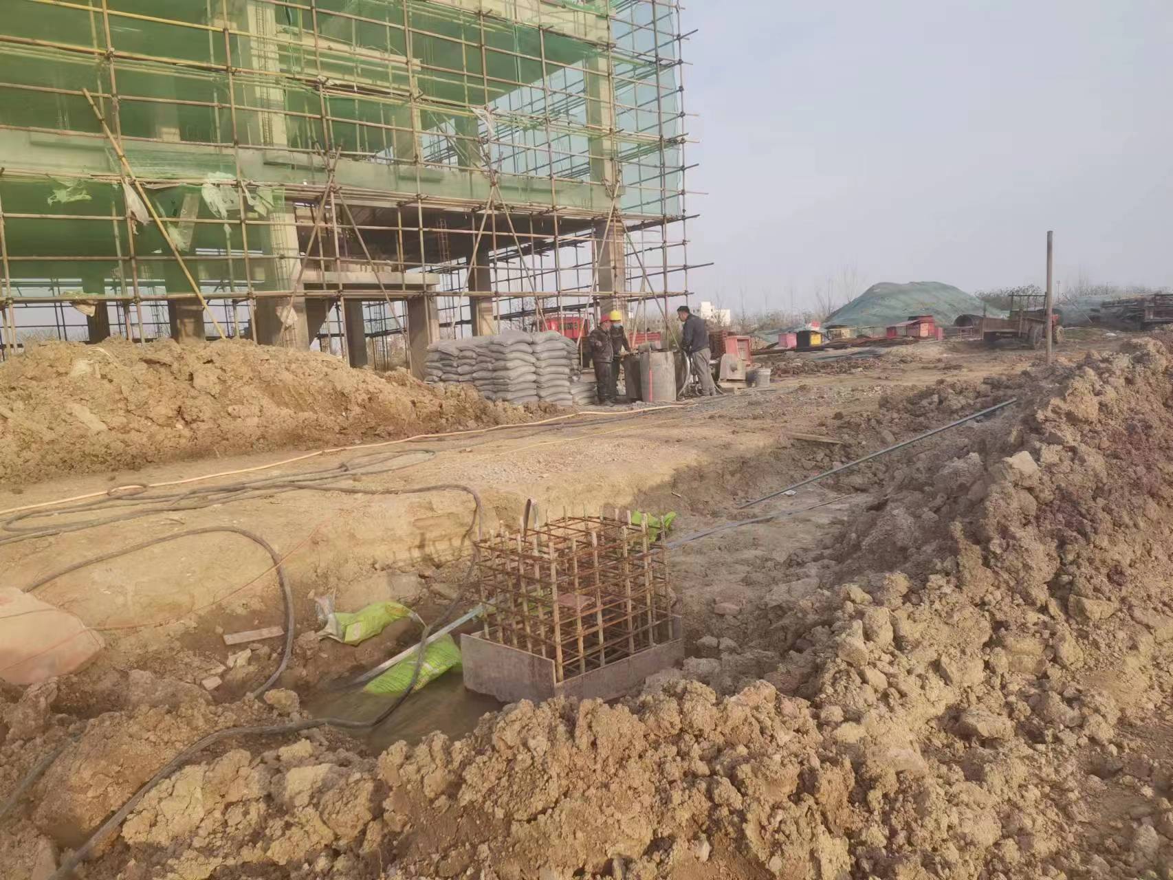 仁和当桥梁出现裂缝的时候应该及时加固修补